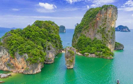 Phang Nga Bay and James Bond Island Boat Tour from Phuket
