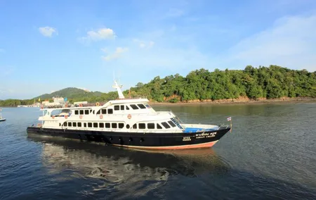 Phuket to Koh Phi Phi by Phi Phi Cruiser