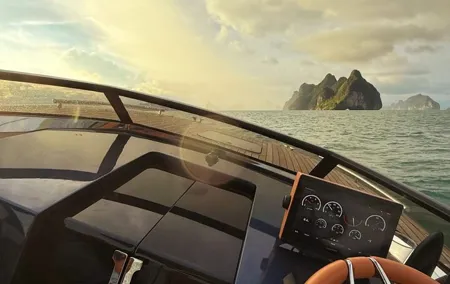James Bond Experience Italian Yacht