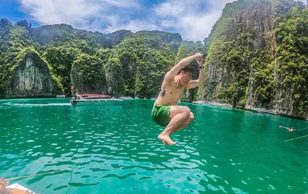 Bamboo Island and Phi Phi Island Full Day Tour From Phuket