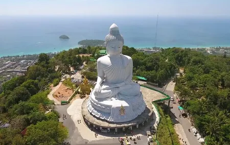 Private Phuket Island Tour with Big Buddha (1-8 Guests)