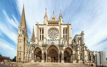 Versailles and Chartres Private Day Tour from Paris