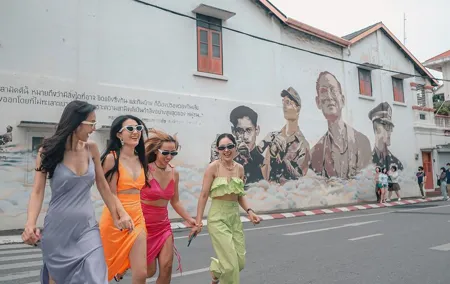 Phuket City Half-Day Guided Tour with Lunch and Pick-up