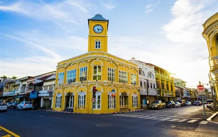 Small Group Phuket City and Landmark Tour