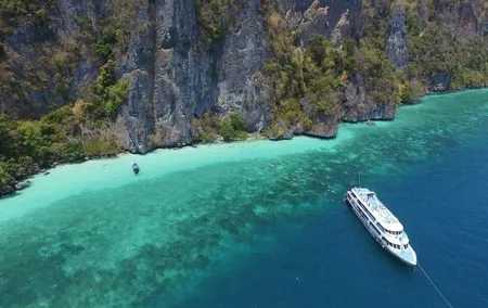 Phuket Phiphi-Phhpi Phuket Ferry include Transfer to hotel