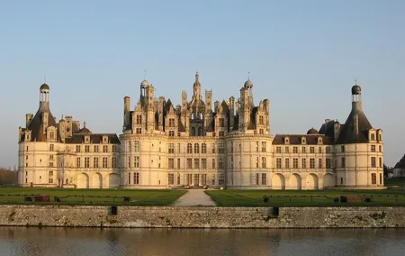 Loire Valley Day Trip from Paris with Small Group