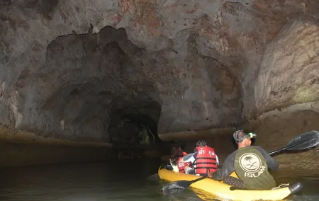 John Gray’s Private Hong by Starlight Tour with Sea Cave Kayaking