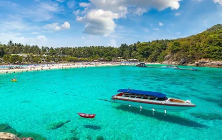 Speedboat Racha and Coral Island Transfer and meals from Phuket