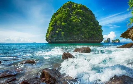 Phi Phi Maya Bay & Bamboo Islands Snorkeling Tours