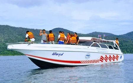 Phuket to Langkawi by Satun Pakbara Speed Boat and Ferry