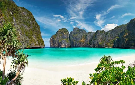 Phi Phi Maya and Khai Island Day Trip