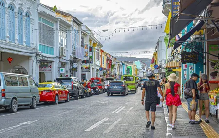 Phuket: Full-Day Tour with Phuket town, Temples, and Adventure