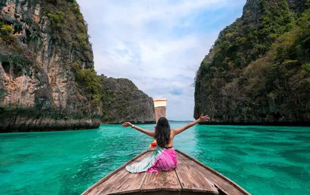 Guided Day Tour in Phuket Phi Phi & Bamboo Island