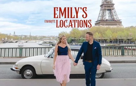 Paris TV Show Tour in a Open Top Vintage French Car Citroen DS