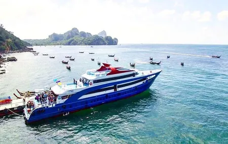 Phi Phi Island Tour by Big Boat & Speed boat by Royal Jet Cruiser(Premium Class)