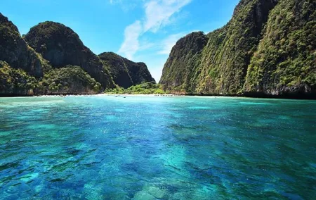 Phi Phi Maiton Island Tour by Speed Boat