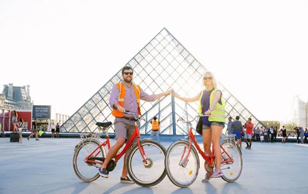 Paris by Night City of Lights Sightseeing Guided Bike Tour