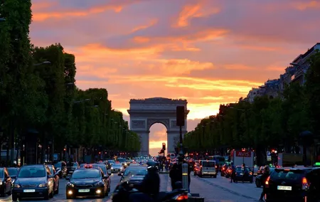 Admission to Arc de Triomphe and rooftop