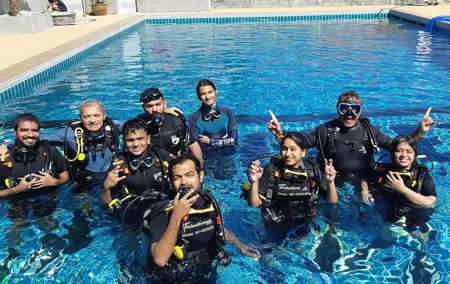 Scuba diving lesson for beginners (1 hour )