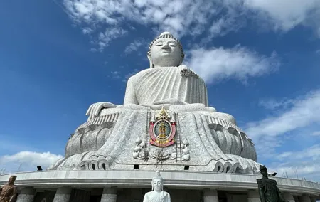 Phuket Landmark City Tour with Local Food Market Experience