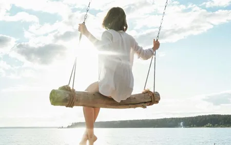 Phuket Serenity Tour: Temples, Viewpoint & Beach Swing Experience