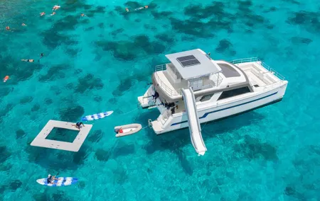Phi Phi Day Trip Excusive Join Cattamaran Boat Party