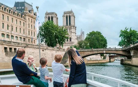 Seine River Guided Cruise with Kids by Vedettes de Paris