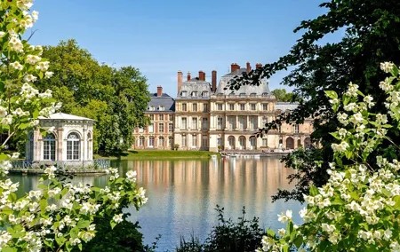 Fontainebleau Castle & Barbizon Half-Day Trip from Paris
