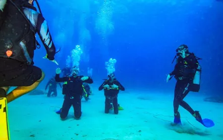 Premium PADI Advanced Open Water Course (6 Dives-2 Days)