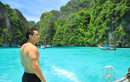 Phi Phi Maya Excusive Yona Floating Party Phuket 3 Day 2 Night
