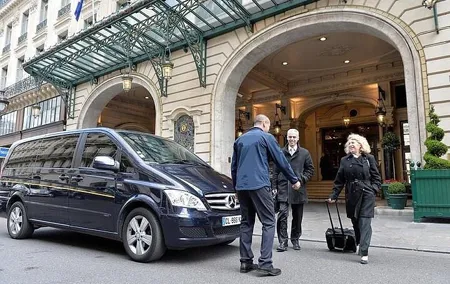 Private Departure Transfer from Paris to CDG, ORLY, BVA Airports