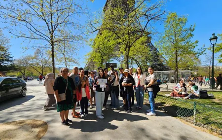 Eiffel Tower Guided Tour Access by Elevator 2nd Floor and Summit