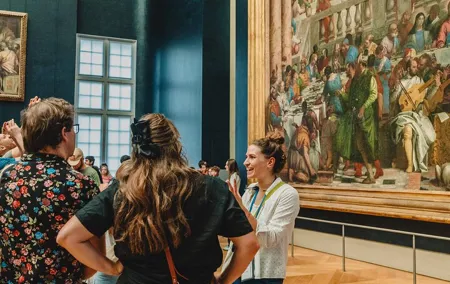 Paris Louvre Essentials Tour with Reserved Entry