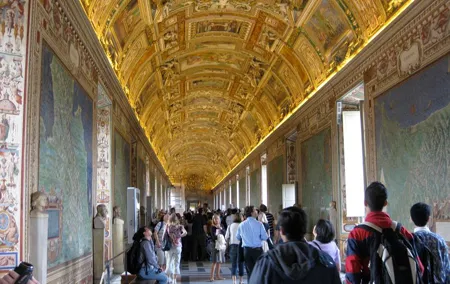 Private Vatican Museums, Sistine Chapel and Basilica with Pick-up