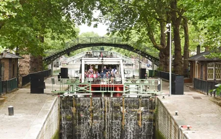 Best of Both Worlds Cruise from the Canal St-Martin to the Seine
