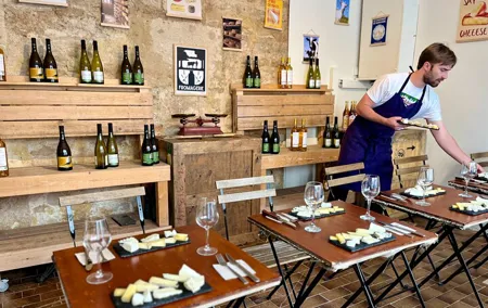 Paris: A Cozy Wine & Cheese Tasting in Montmartre