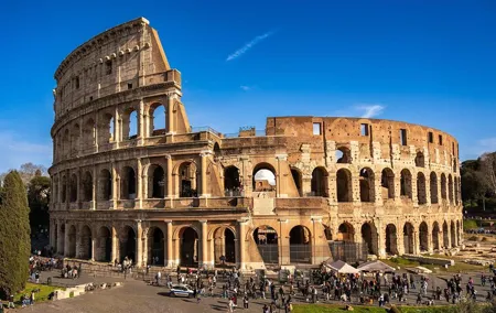 Guided Tour of Colosseum, Roman Forum & Palatine Hill in Rome
