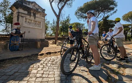 Rome: Appian Way E-bike Tour, Catacombs, Aqueducts & Transfer