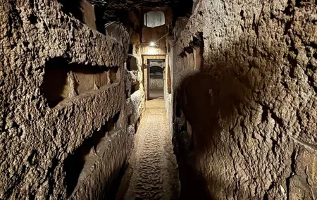 Rome Underground Tour: Catacombs, Crypts & Secrets with Transfers