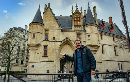 Paris Le Marais Walking Tour: An Incredible History - Small Group