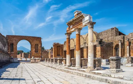 Naples & Pompeii Day Tour from Rome: Pompeii Ticket & City Visit