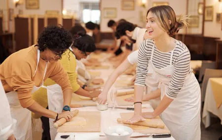 Pasta Cooking Class in Rome - Fettuccine Class in Piazza Navona