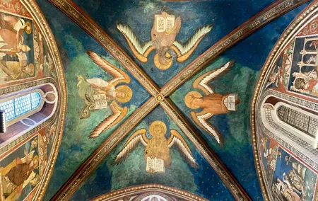 Rome: Underground Temples and Crucifixion Relics Walking Tour