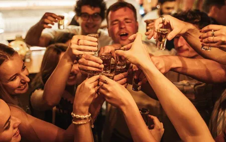 Rome Bar Crawl: Interactive Night Out with Guide, Games & Karaoke