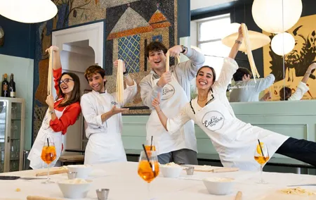 Enjoy Spritz and Pasta Making in Piazza Navona