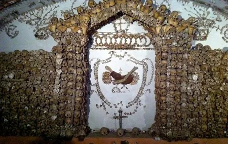Rome: Capuchin Crypts Semi Private Tour