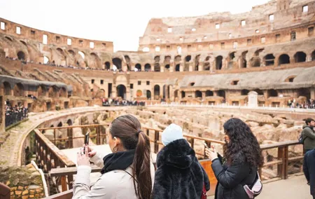 Early Morning Semi-Private Colosseum Express with Arena Access
