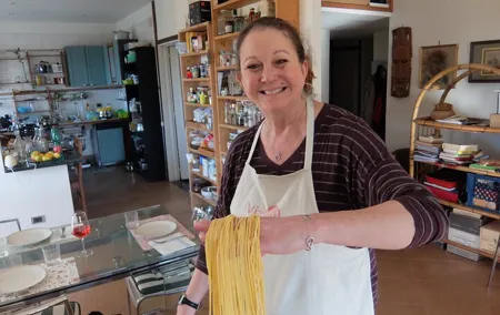 Home Cooking in Testaccio: Cacio e Pepe, Amatriciana, Carbonara