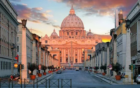 St. Peter's Basilica and Papal Grottoes Guided Tour