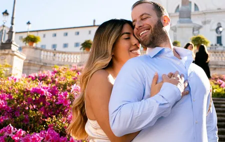 Rome: 1-Hour Private Photo Shoot for Family, Couples or Solo